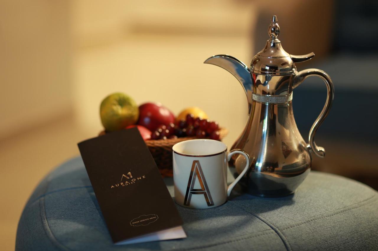 Aura One Hotel Kochi Dış mekan fotoğraf