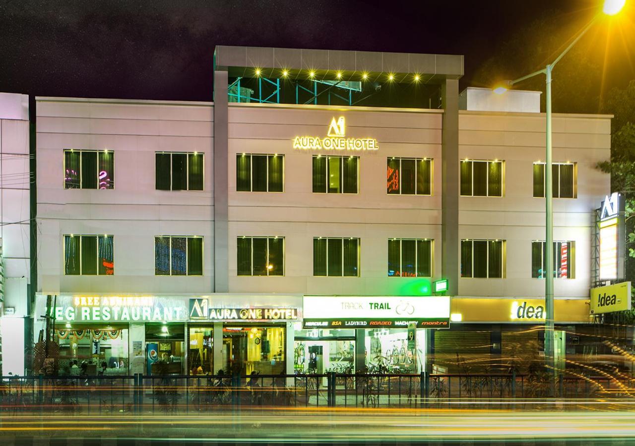 Aura One Hotel Kochi Dış mekan fotoğraf